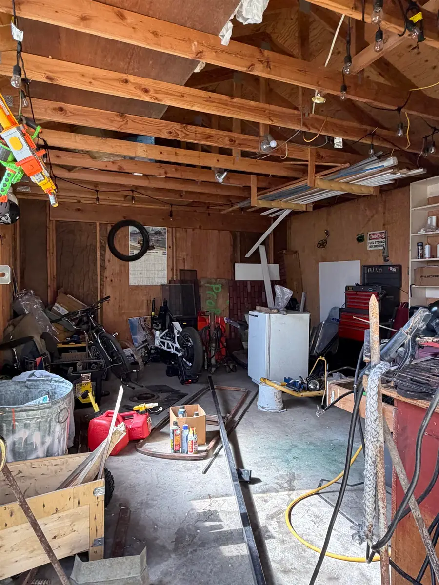 22 Sunkist Dr, Susanville, CA 96130 - #2