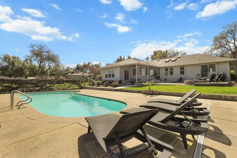 14560 Warren Avenue #14560 Warren Avenue, Red Bluff, CA 96080 - #2