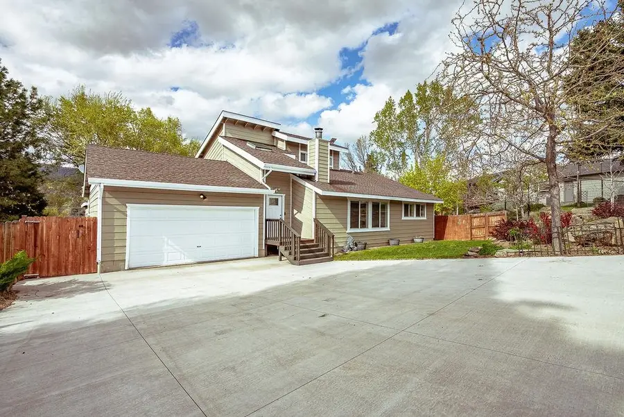 45 Brookwood Dr, Susanville, CA 96130 - #3