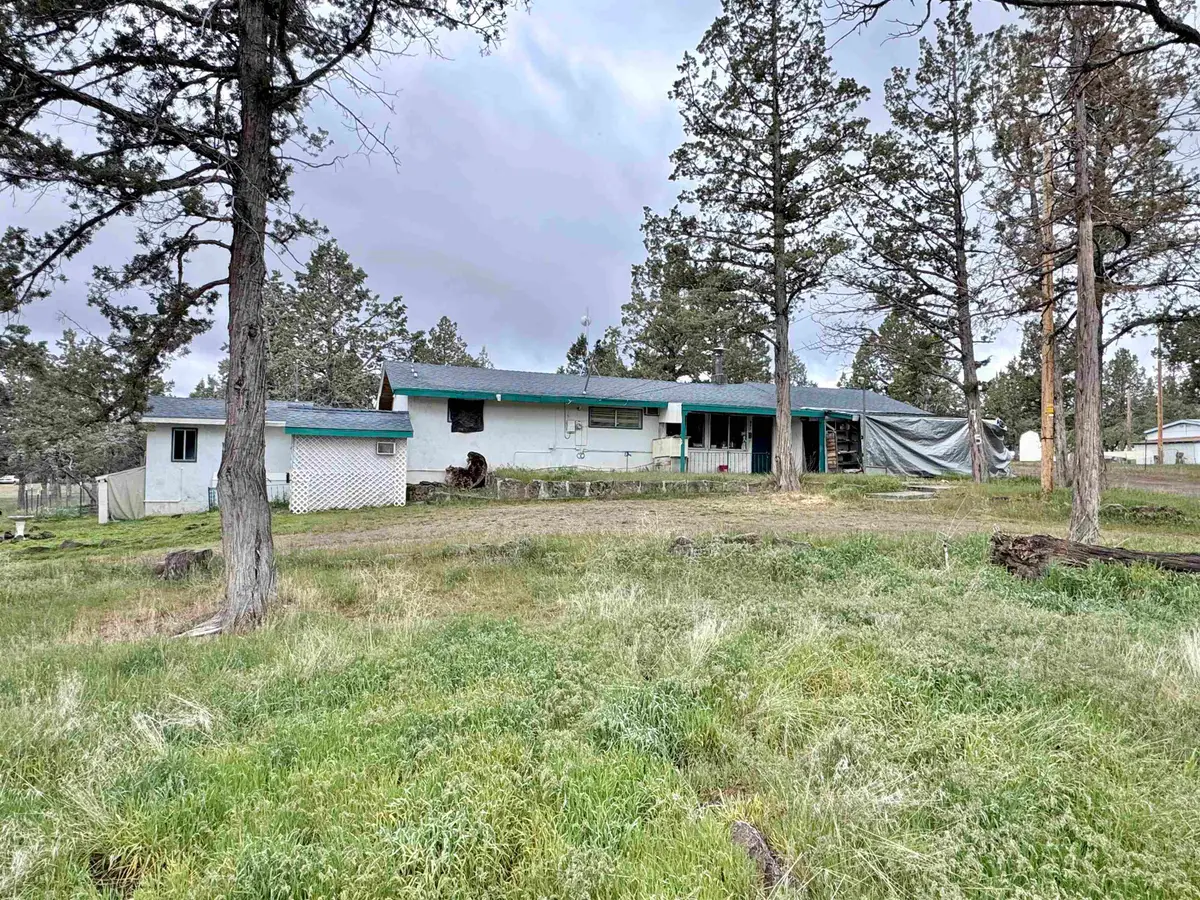 945 Gooseloop Dr, Alturas, CA 96101 - #1