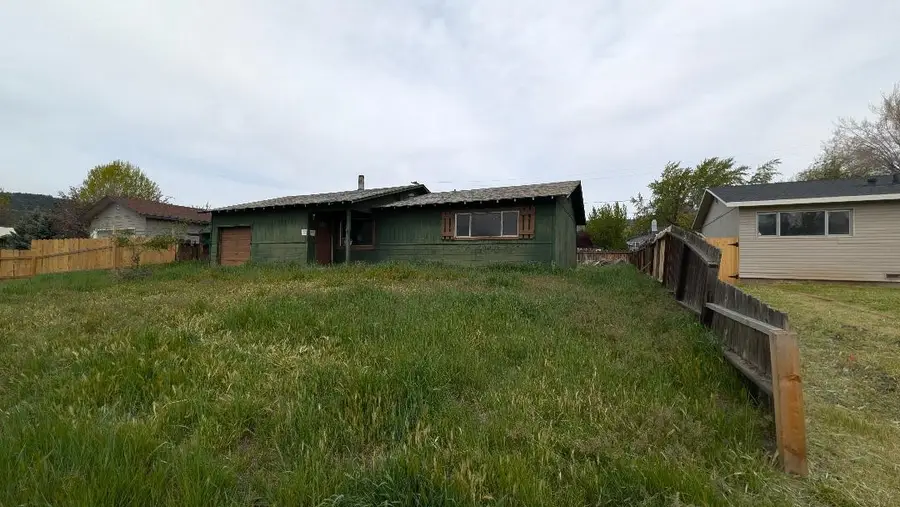 509 Woodside Way, Susanville, CA 96130 - #2