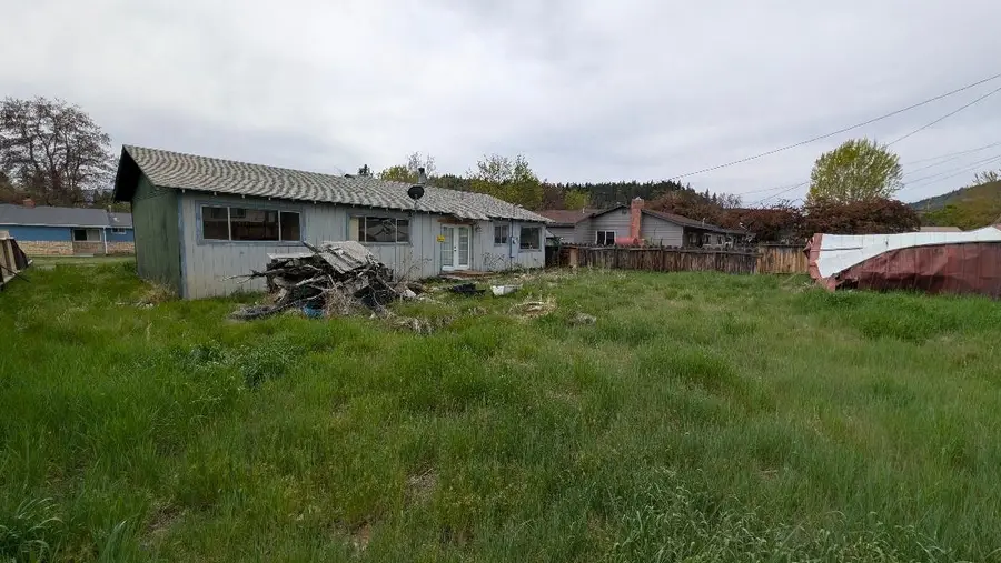 509 Woodside Way, Susanville, CA 96130 - #3