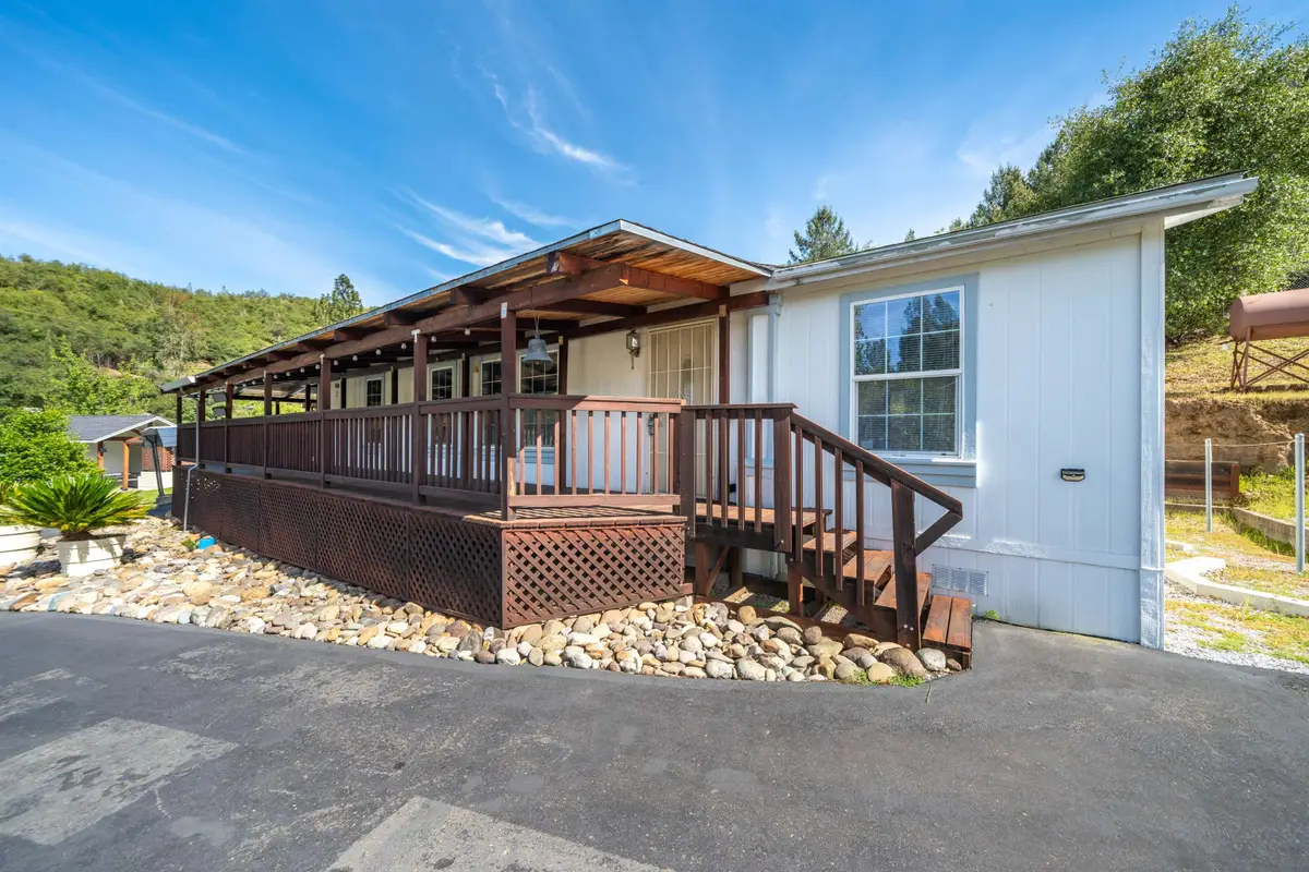 22151 Ravine Ct, Redding, CA 96003 - #1