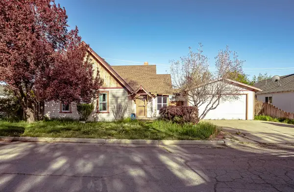 123 S S Mcdow St, Susanville, CA 96130