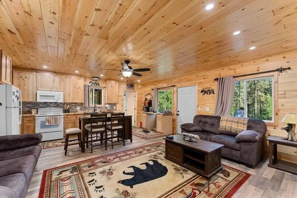 38790 Aspen Lane West, Mineral, CA 96063