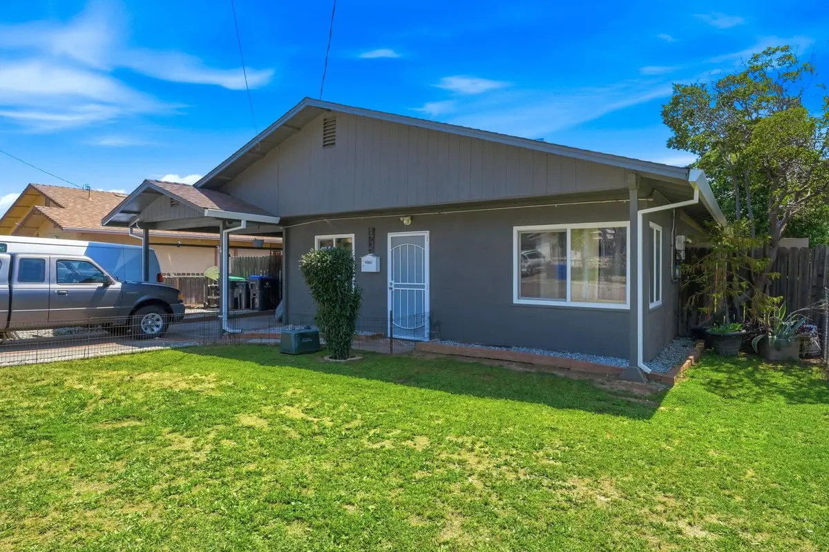 1735 Douglass Street, Red Bluff, CA 96080 - #1