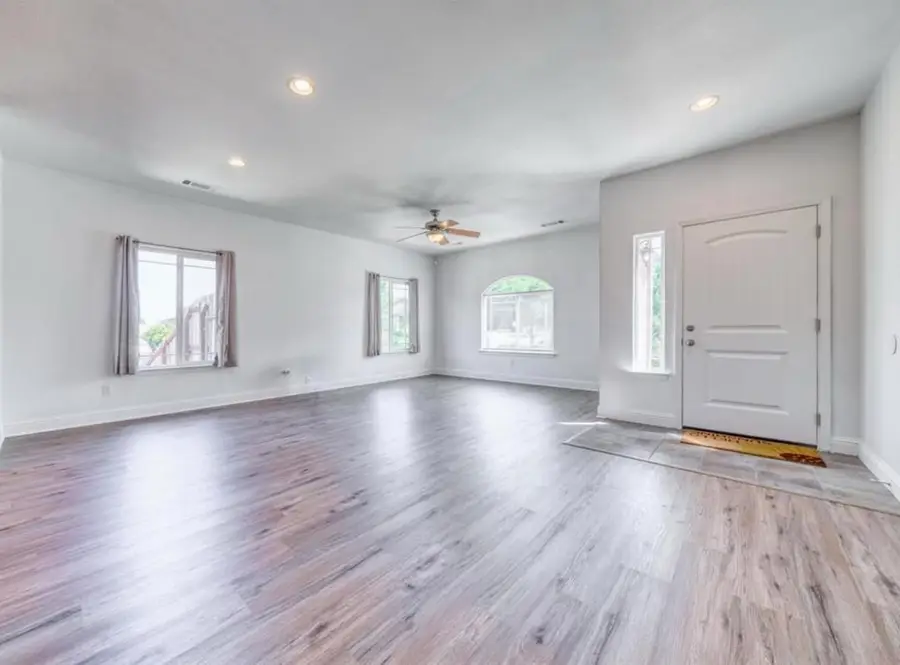 400 James Court, Red Bluff, CA 96080 - #2