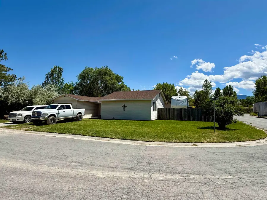 709-880 Lake Avenue, Susanville, CA 96130 - #2
