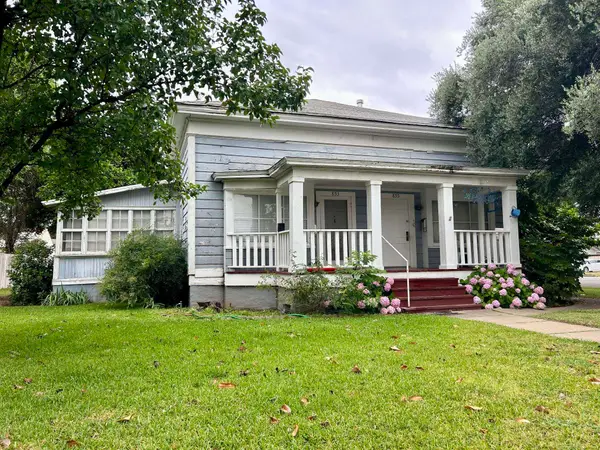 855 Jackson Street, Red Bluff, CA 96080