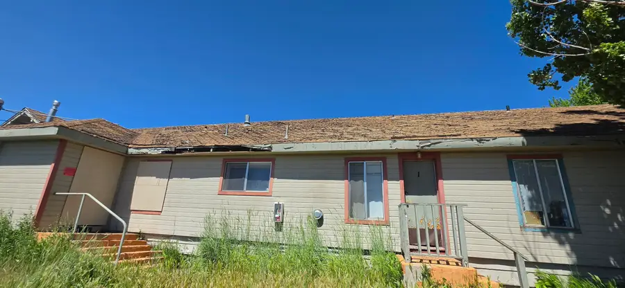 6 Monrovia Street, Susanville, CA 96130 - #3