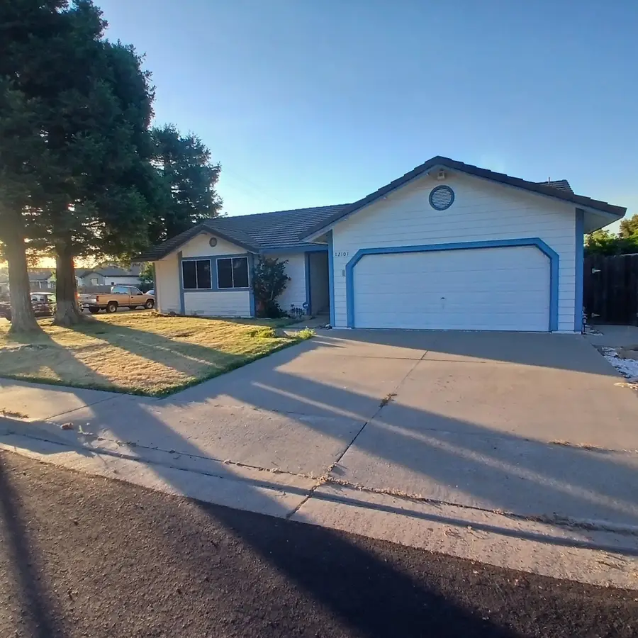 12101 Cherry Dr, Waterford, CA 95386 - #3