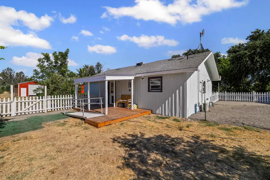 3569 Columbia Avenue, Corning, CA 96021 - #3