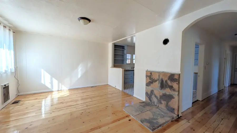 468 Alexander Ave, Susanville, CA 96130 - #3