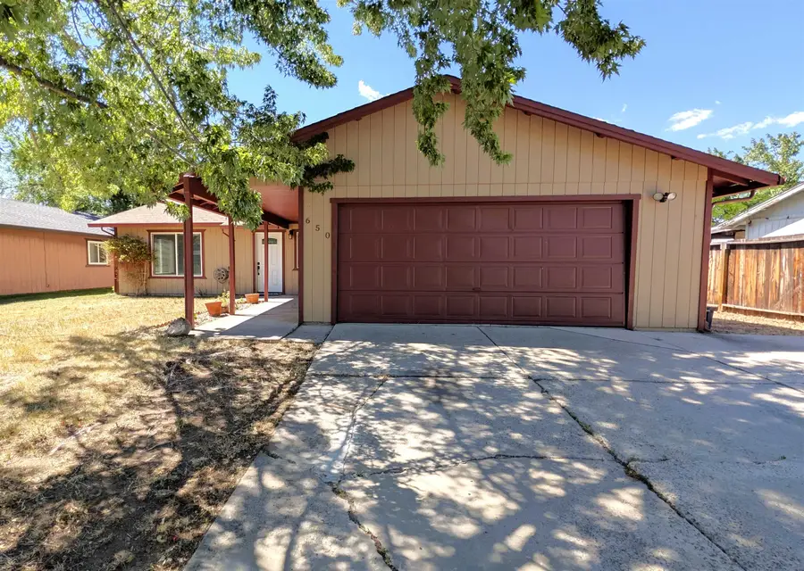 650 Randolph Way, Susanville, CA 96130 - #2