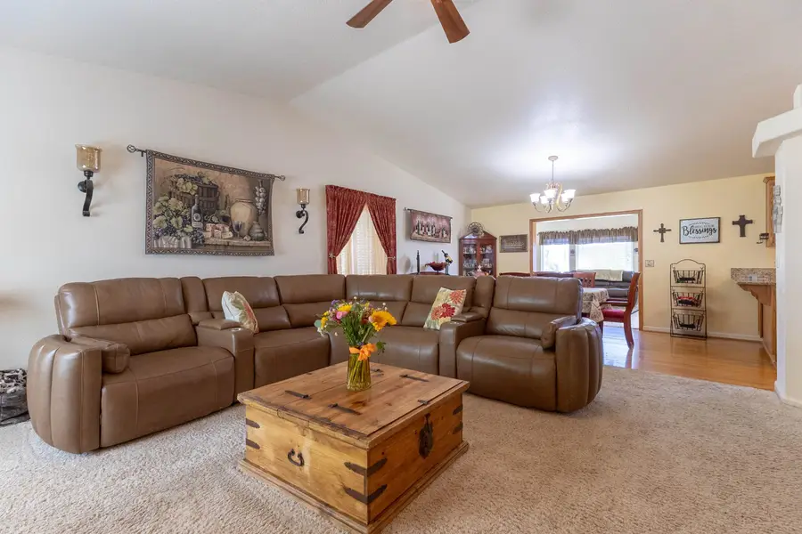 1040 Cameron Way, Susanville, CA 96130 - #3