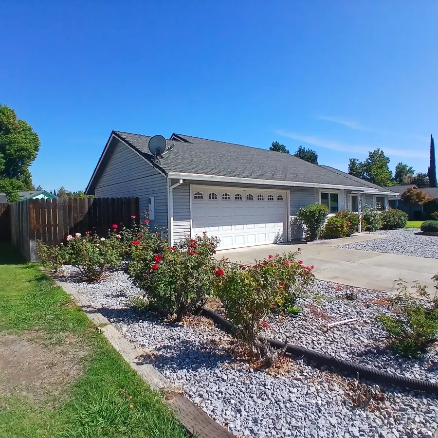 2965 Brookside Dr., Redding, CA 96001 - #3