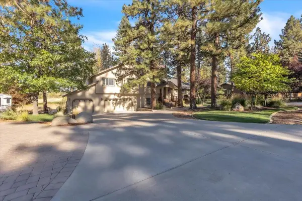 470-520 Circle Drive, Susanville, CA 96130