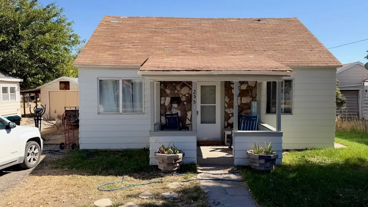 255 N N Gilman Street, Susanville, CA 96130 - #1