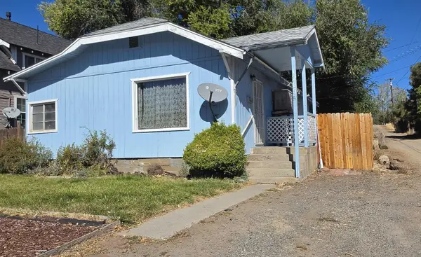 1205 Modoc St, Susanville, CA 96130