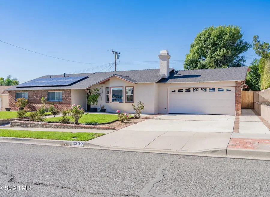 3239 Hamlin, Simi Valley, CA 93063 - Image #2