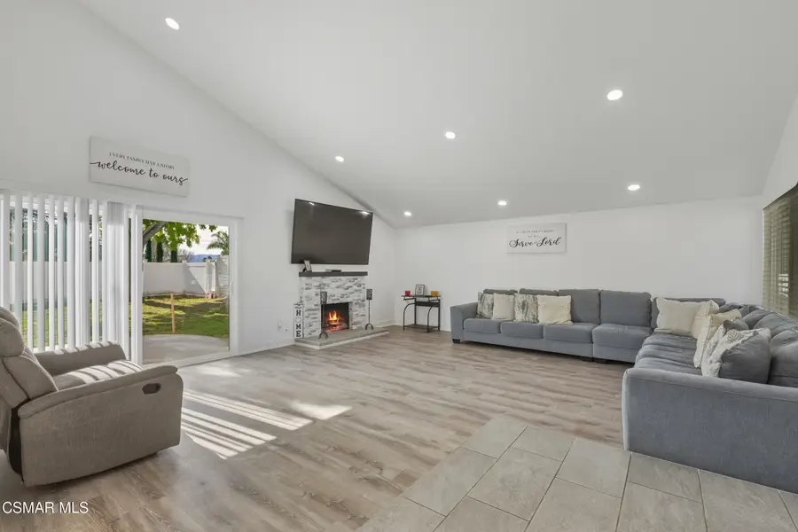 20448 Calhaven, Saugus, CA 91390 - Image #3