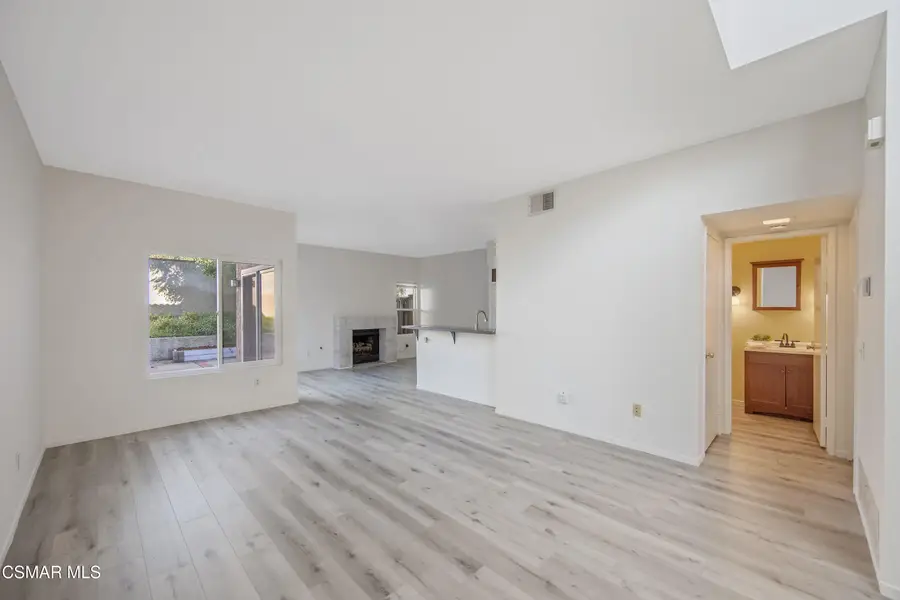 11833 Nightingale, Moorpark, CA 93021 - Image #3