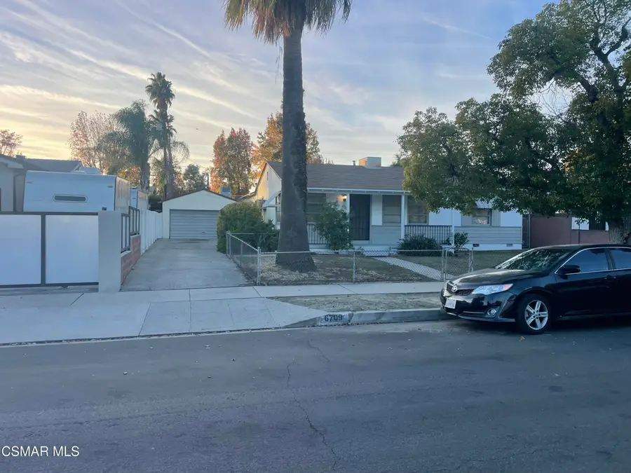 6709 Goodland, North Hollywood, CA 91606 - Image #2