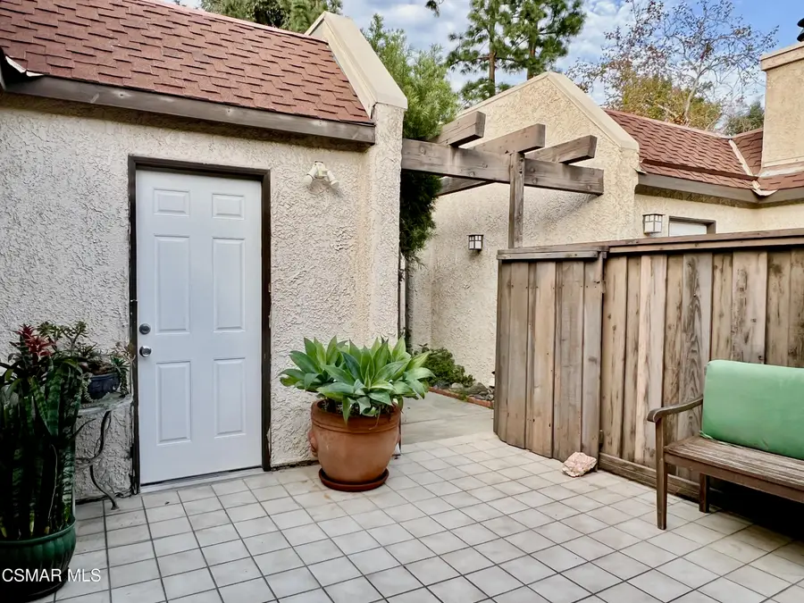 15652 Hillview, Granada Hills, CA 91344 - Image #3