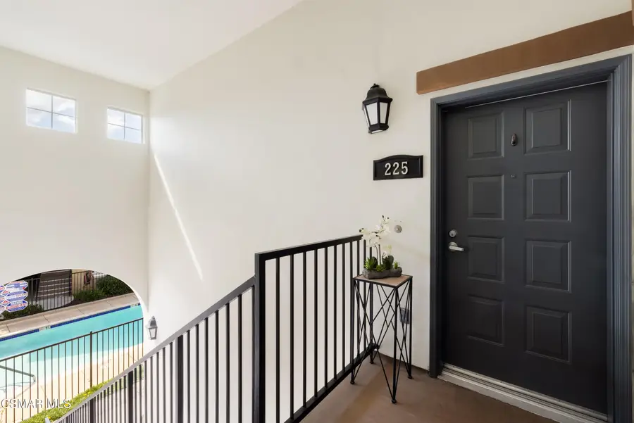 485 Country Club, Simi Valley, CA 93065 - Image #2