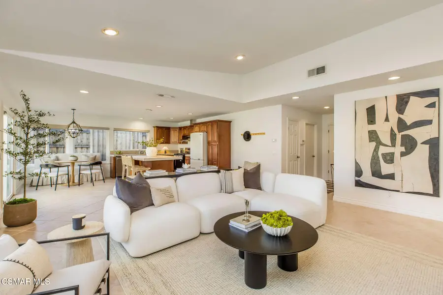 6091 Vera, Simi Valley, CA 93063 - Image #3