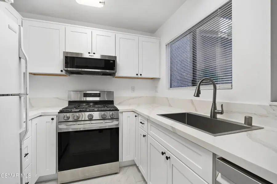 2304 Archwood, Simi Valley, CA 93063 - Image #2