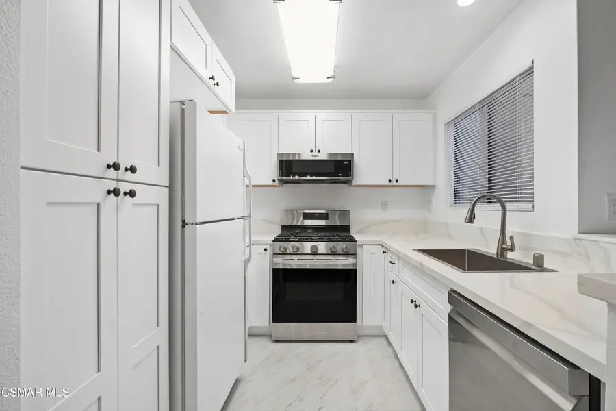 2304 Archwood, Simi Valley, CA 93063 - Image #3