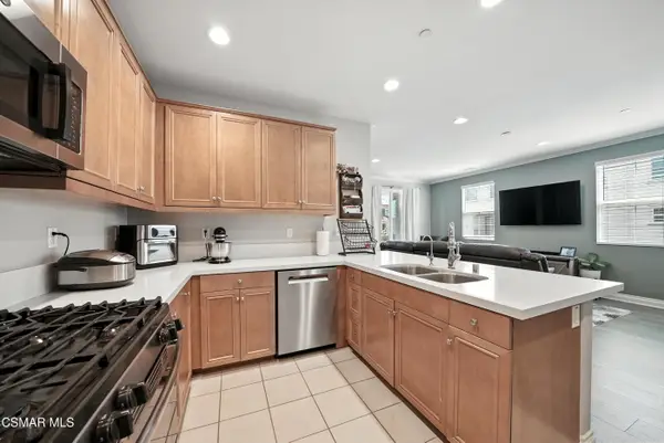 586 Pioneer, Camarillo, CA 93010