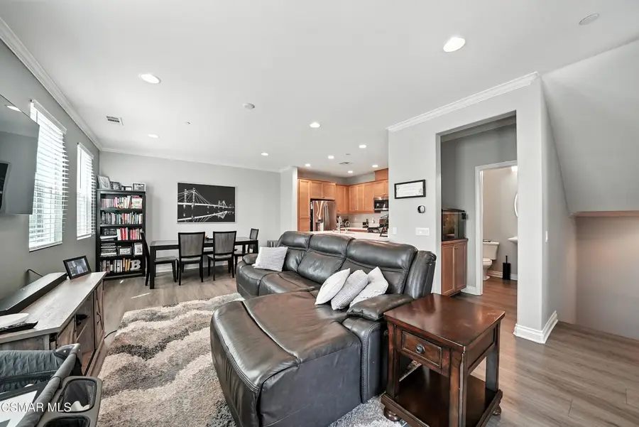 586 Pioneer, Camarillo, CA 93010 - Image #3