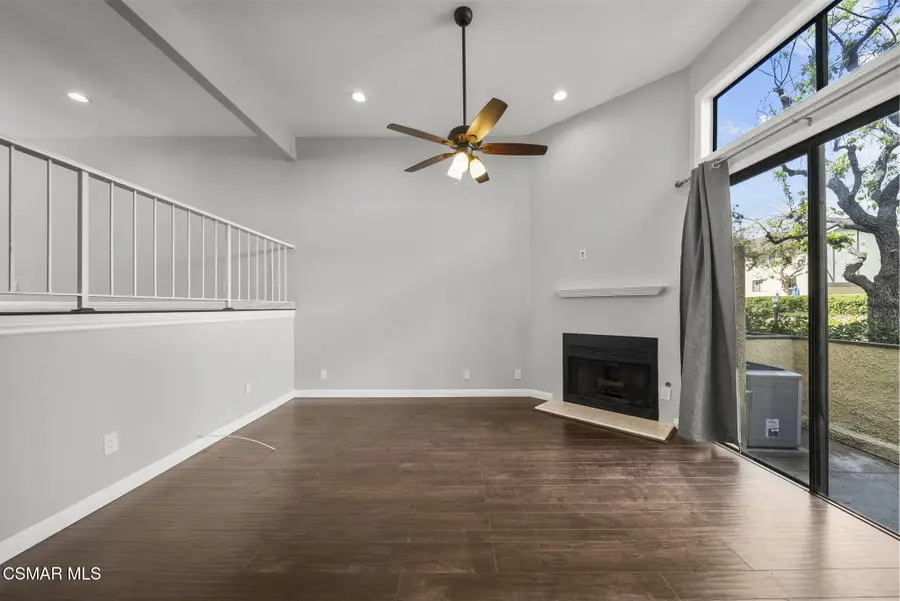 21205 Lassen, Chatsworth, CA 91311 - #2