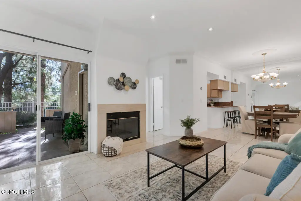 640 Indian Oak, Oak Park, CA 91377 - #1