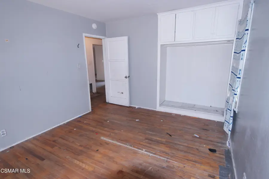 17740 Vanowen, Reseda, CA 91335 - #3