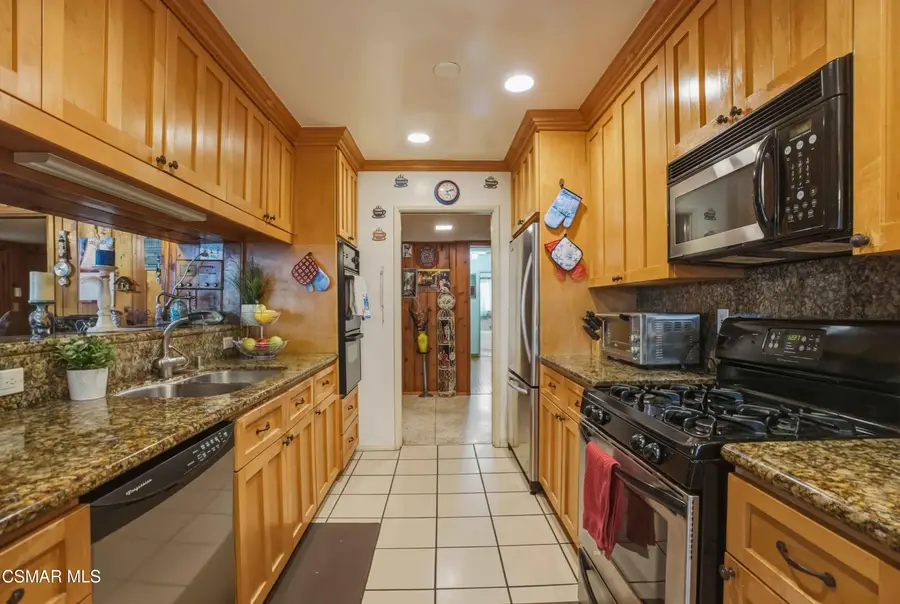 558 E Hemlock, Oxnard, CA 93033 - #2