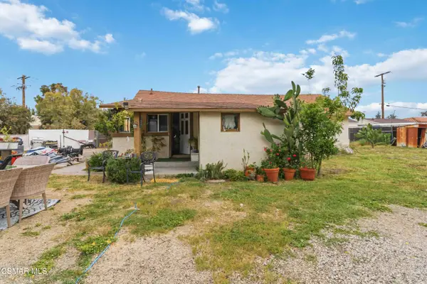 2874 School, Simi Valley, CA 93065