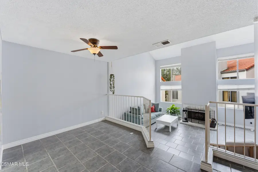 3378 Darby, Simi Valley, CA 93063 - #3