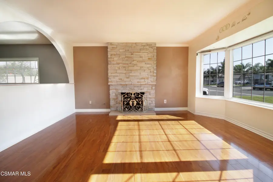616 Walker, Camarillo, CA 93010 - #2