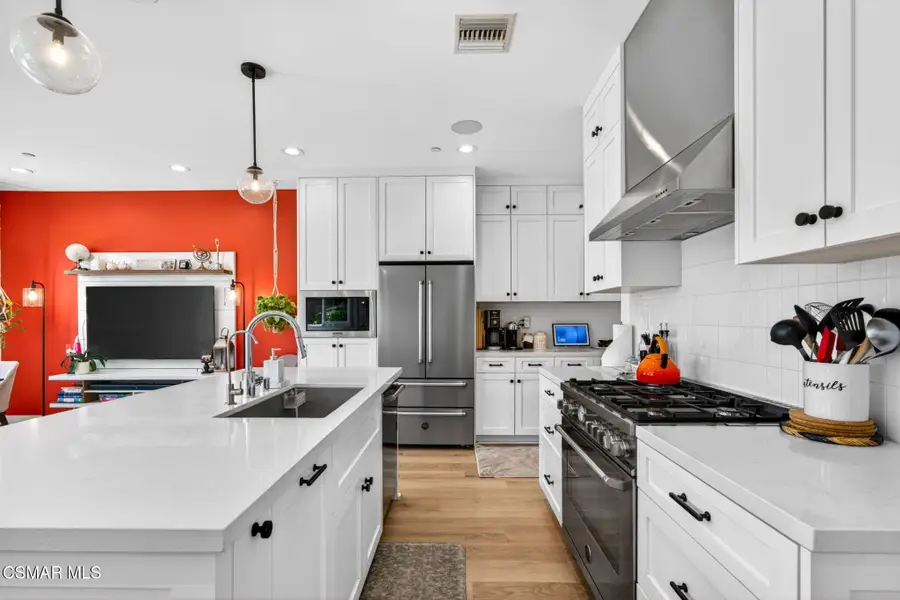 1135 N Commonwealth, Los Angeles, CA 90029 - #3