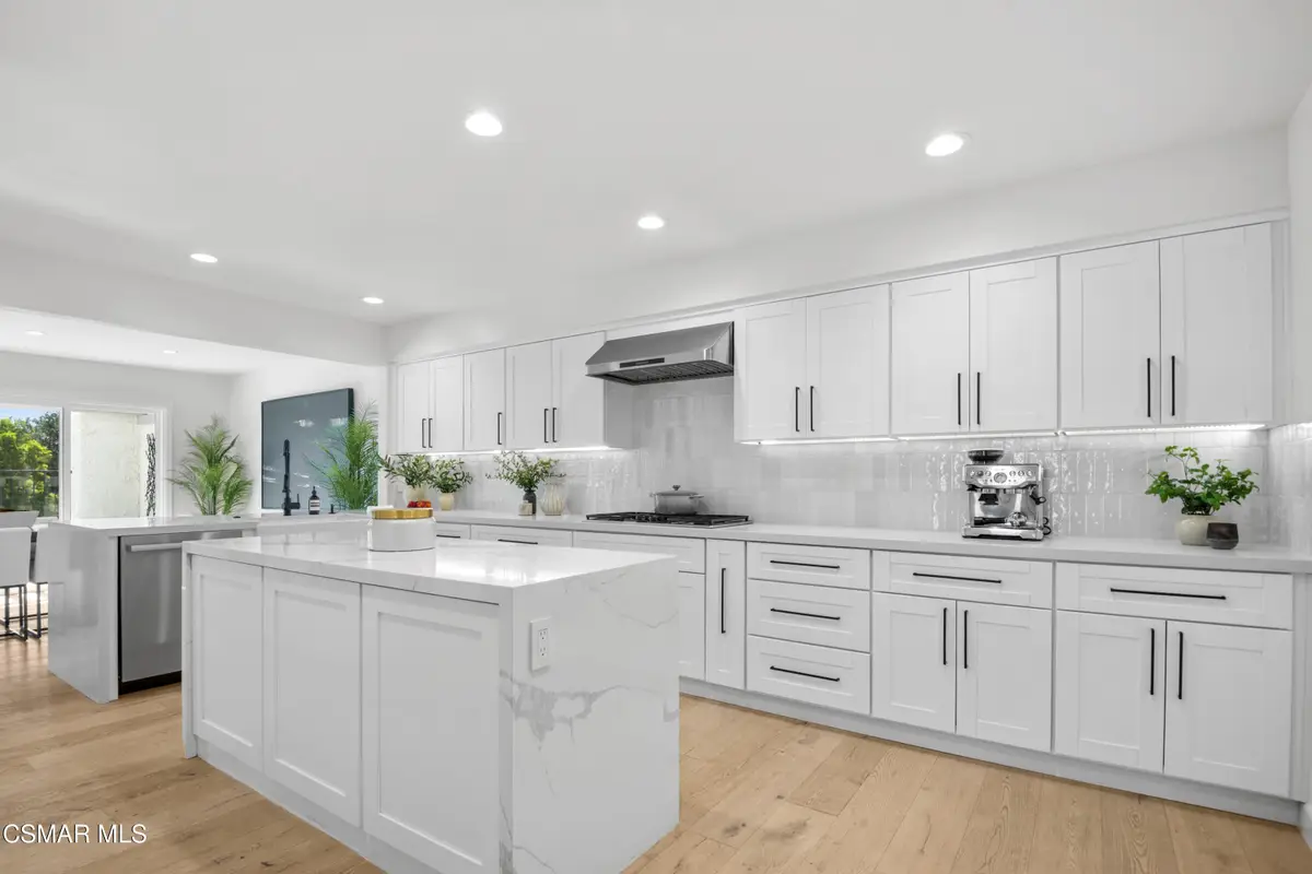 1725 Royal Saint George, Westlake Village, CA 91362 - #1