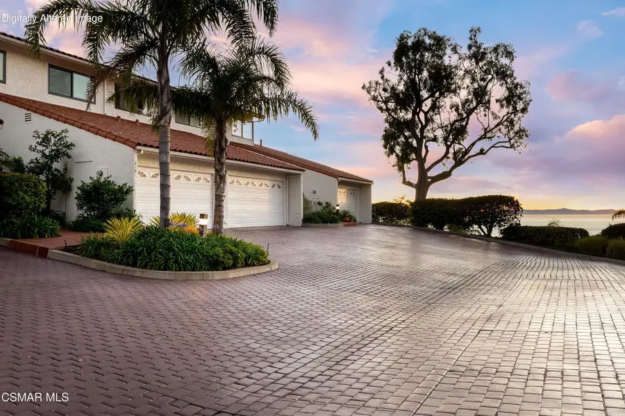 818 Caliente, San Buenaventura Ventura, CA 93001 - #3
