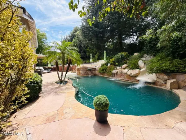 24587 Lola, Newhall, CA 91321