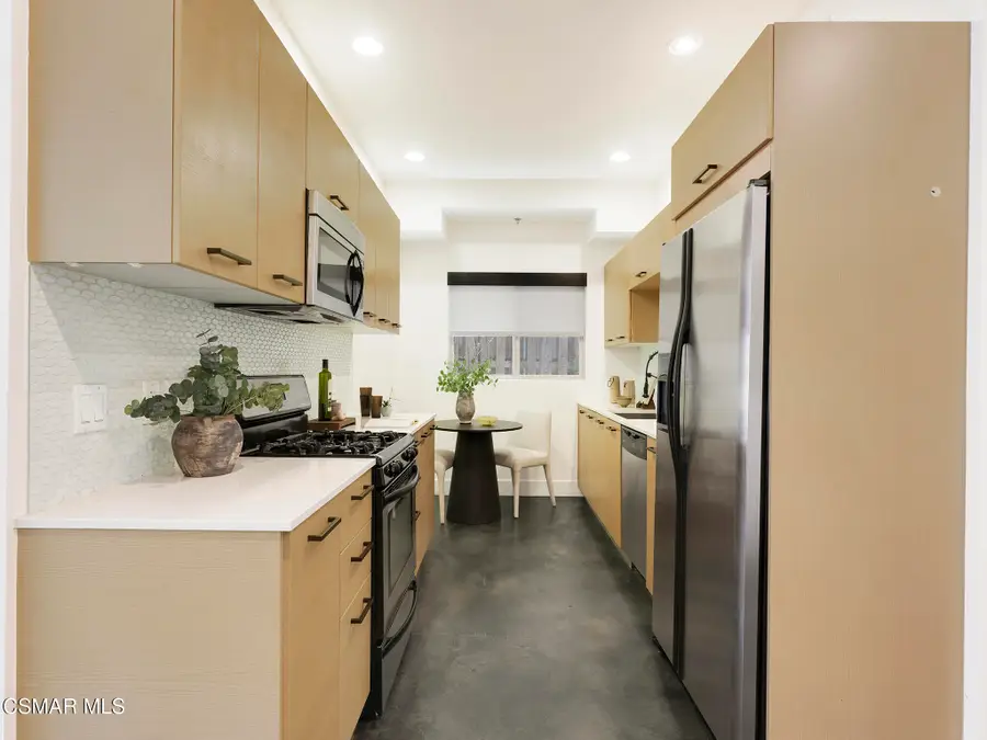 5016 Bakman, North Hollywood, CA 91601 - #3