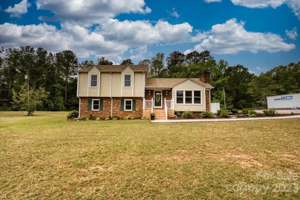 3021 University Drive, Lancaster, SC 29720 - #1