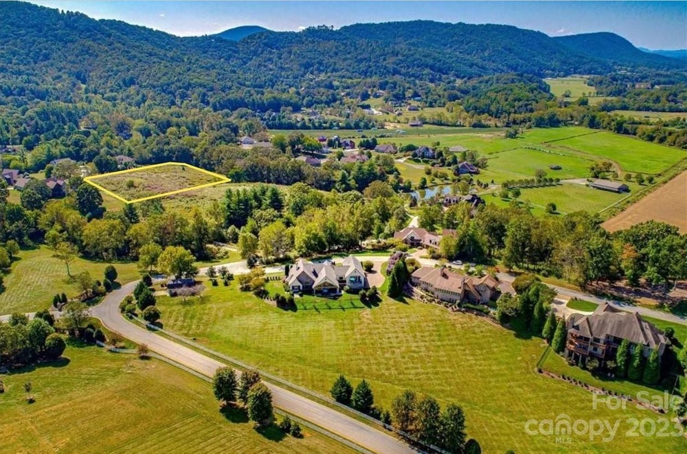 9999 Cane Creek Road, Fletcher, NC 28732 BHGRE