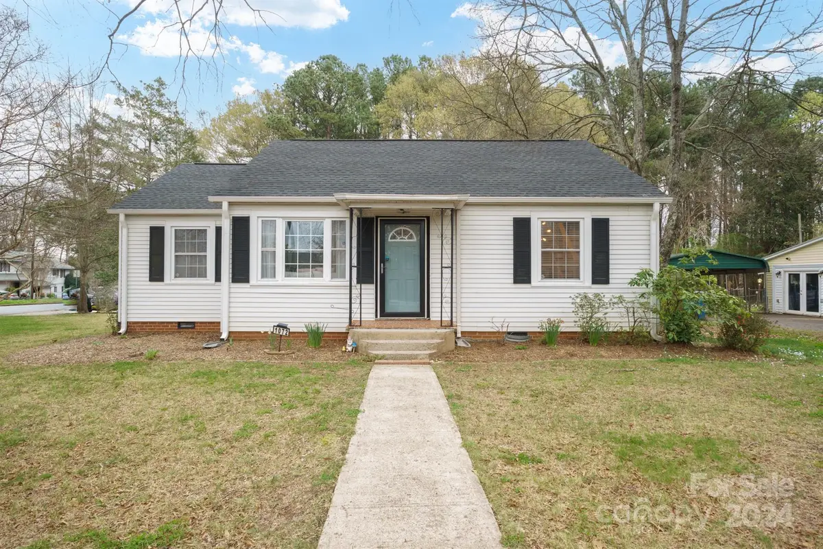 1072 5th Street Ne, Hickory, NC 28601 - #1