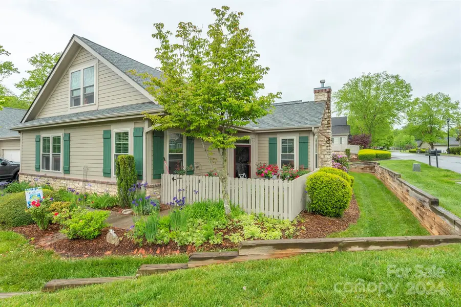 55 Outlook Circle, Swannanoa, NC 28778 - #2